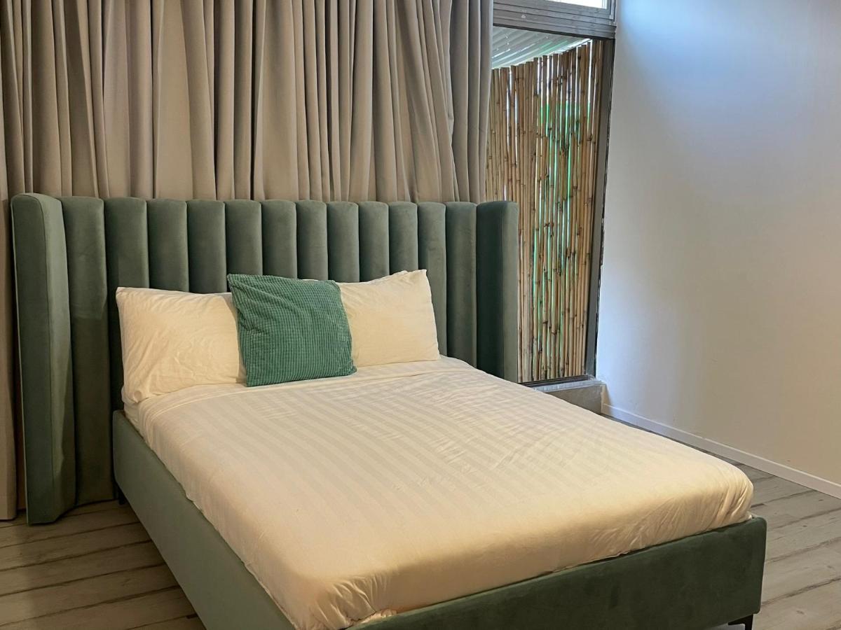 דירות רוטשילד Petach Tikva Exterior foto